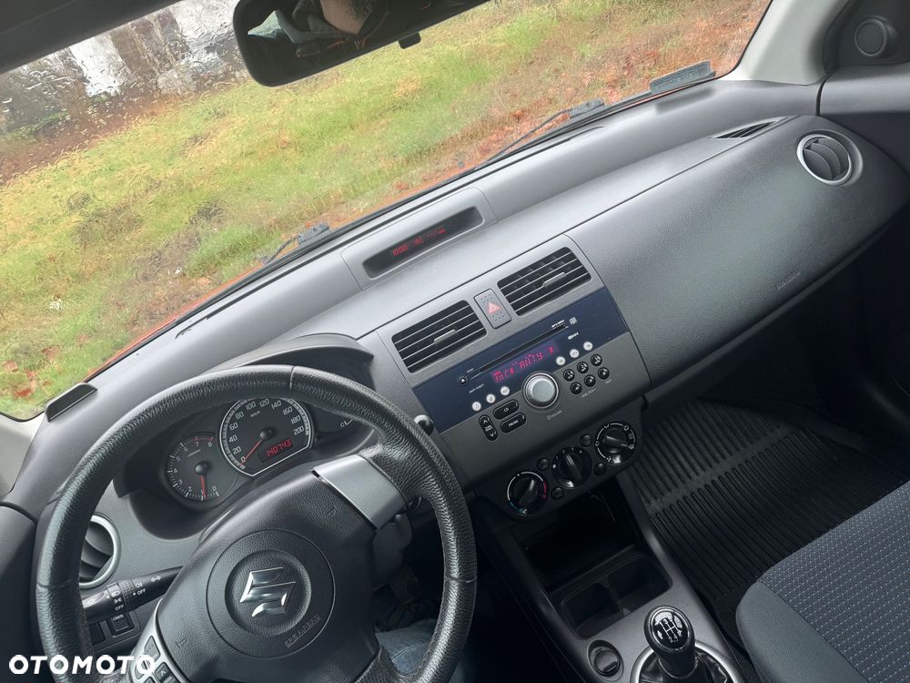 Suzuki Swift 1.3 GLX / Comfort - 11