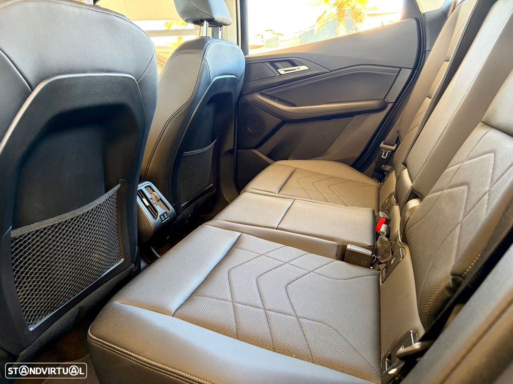 BMW 218 Active Tourer d Sport-Aut. M Sport - 18