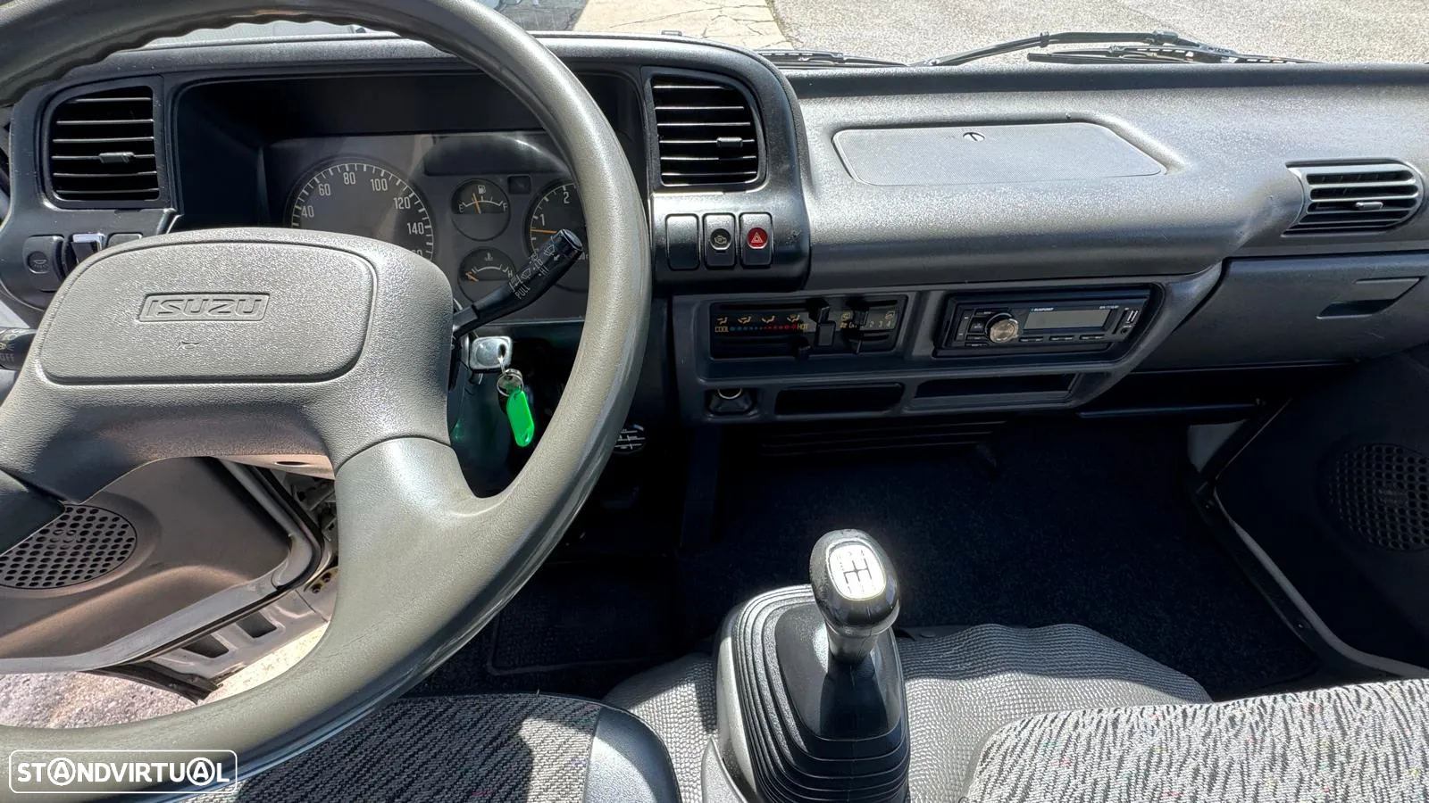 Isuzu NKR 77L-5D C/ Cesto elevatório - 8