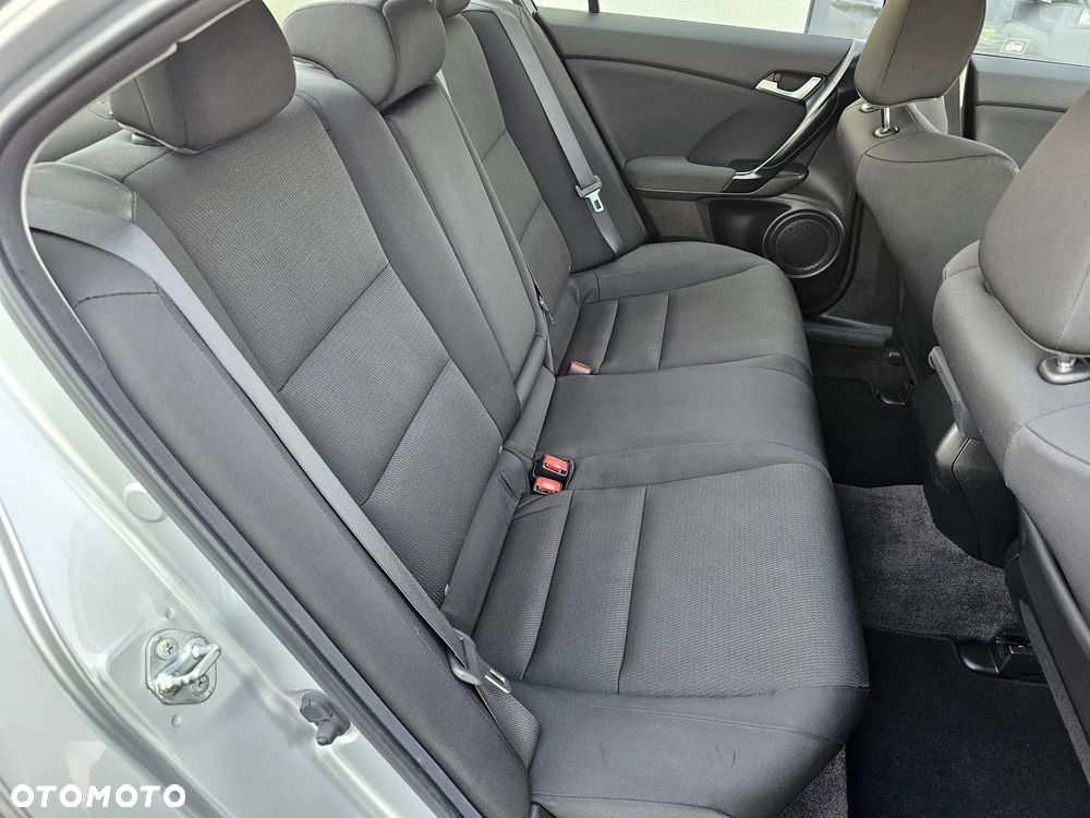 Honda Accord 2.0 Elegance - 20