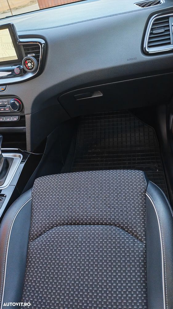 Kia XCeed 1.4 T-GDI 7DCT Style+ - 4