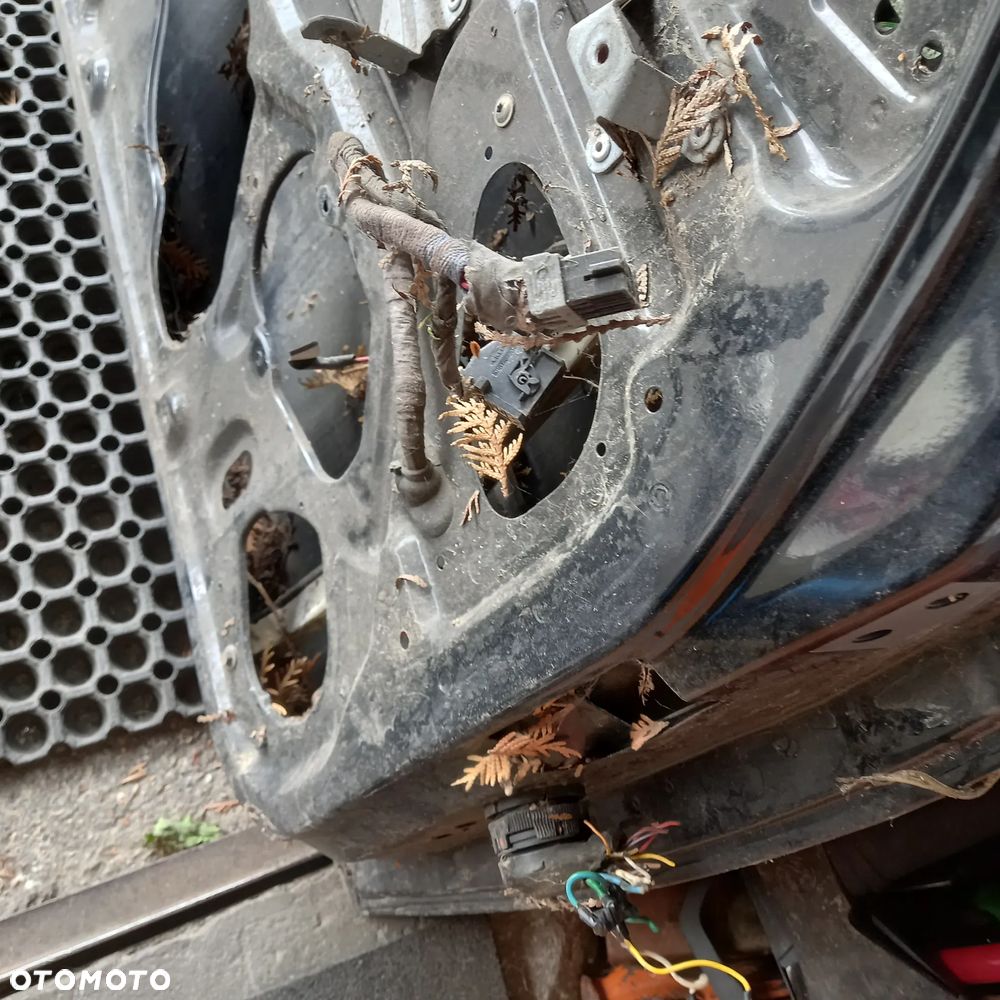 drzwi szyba zamek podnośnik silniczek mechanizm szyby peugeot 306 posiadam wszystkie części do tego modelu - 9