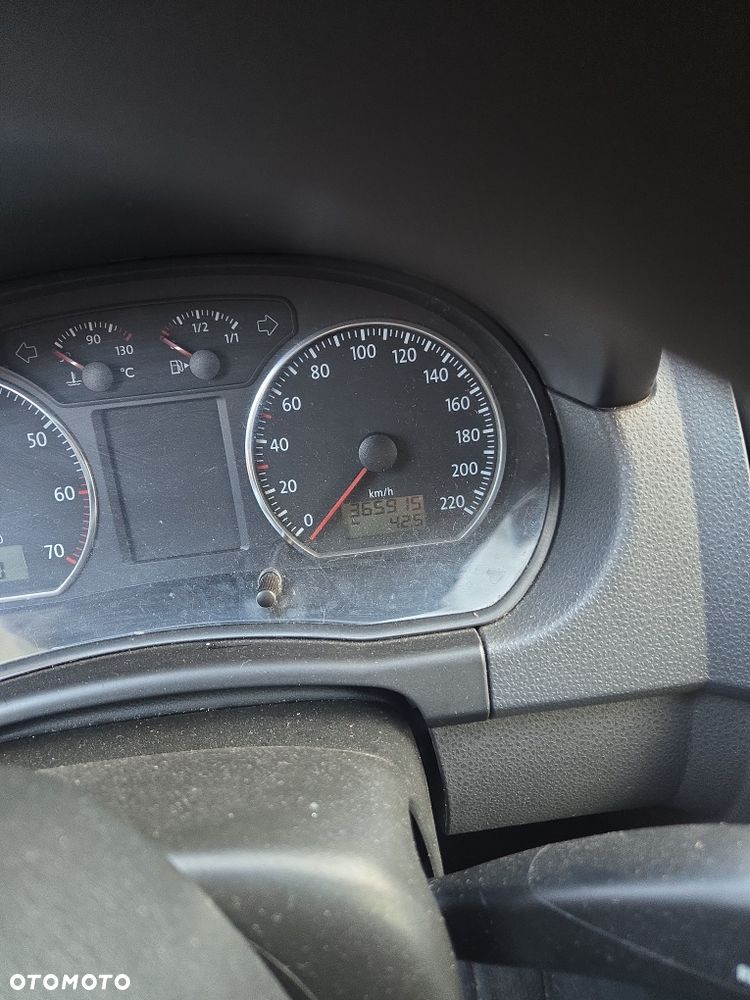 Volkswagen Polo - 5