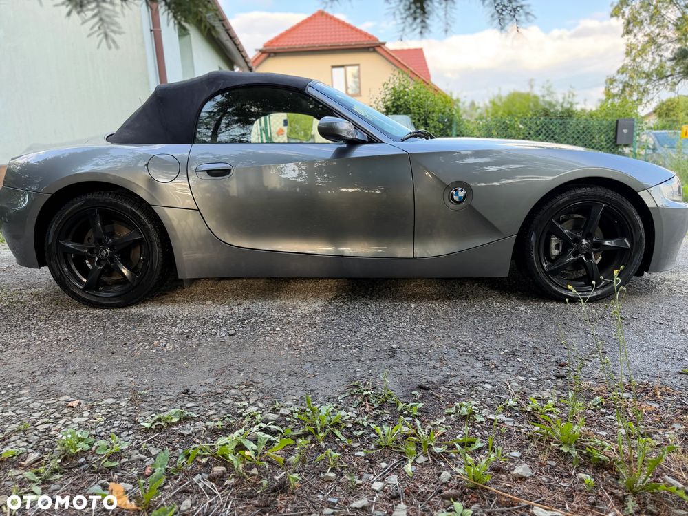 BMW Z4 2.0i - 10