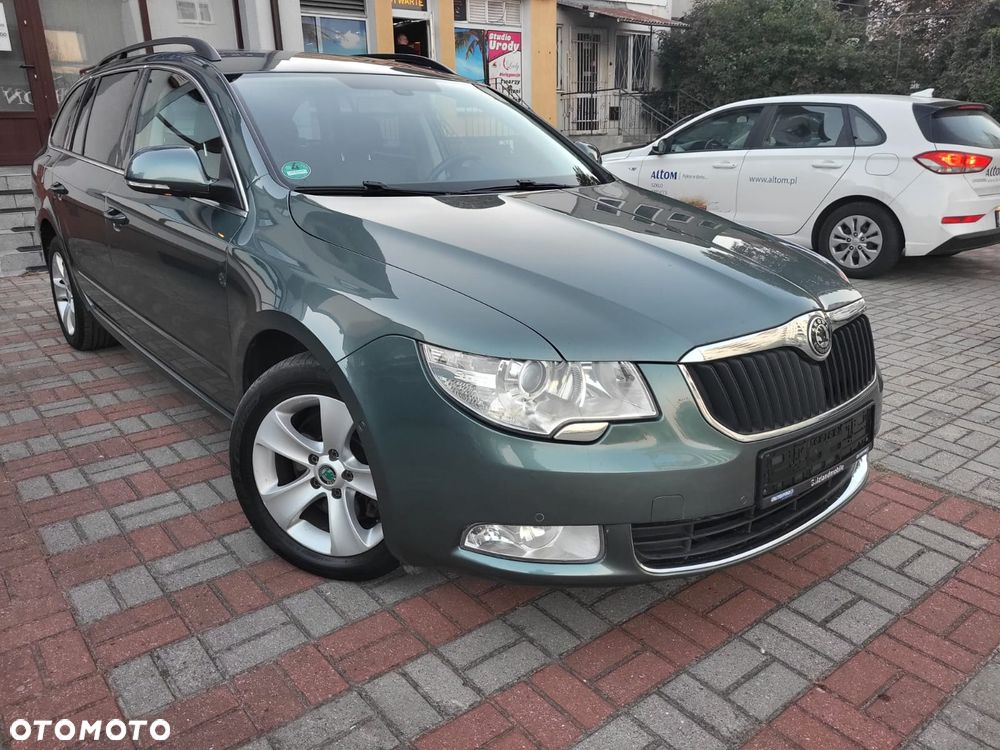 Skoda Superb 2.0 TDI Exclusive - 2