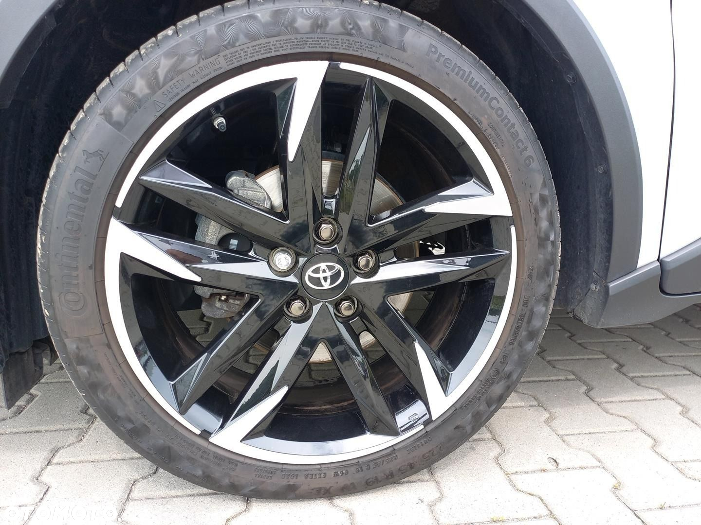 Toyota C-HR - 18