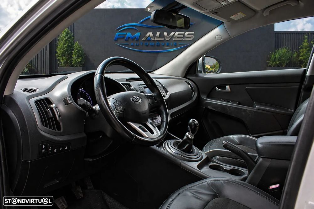 Kia Sportage 1.7 CRDI ISG LX - 23