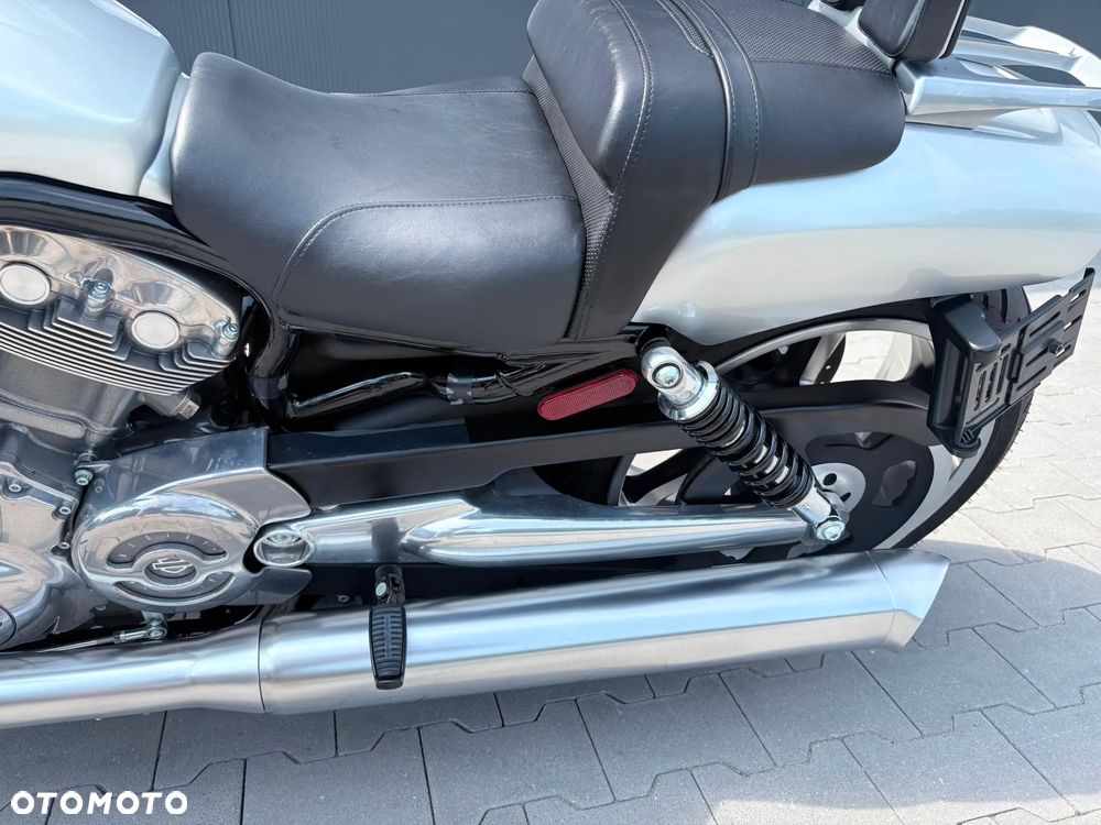 Harley-Davidson V-Rod Muscle - 11