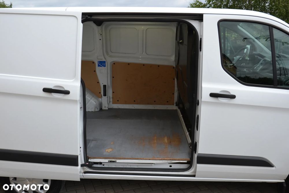 Ford Transit Custom - 28