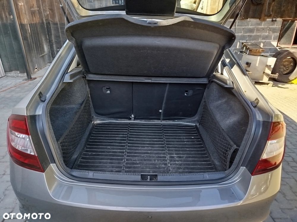 Skoda RAPID 1.0 TSI Ambition - 12
