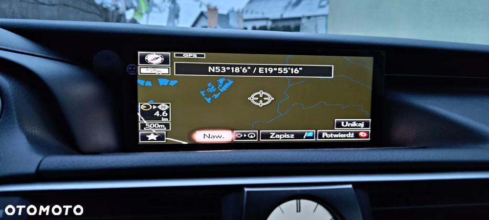 Lexus IS 300h Black - 10