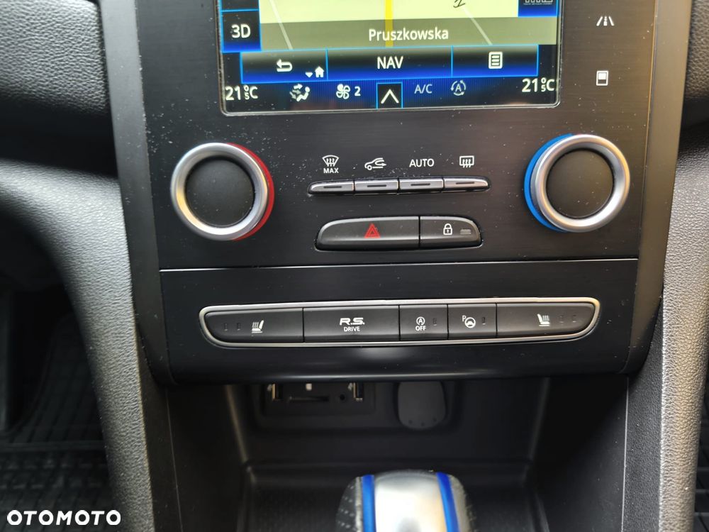 Renault Megane ENERGY TCe 205 EDC GT - 15