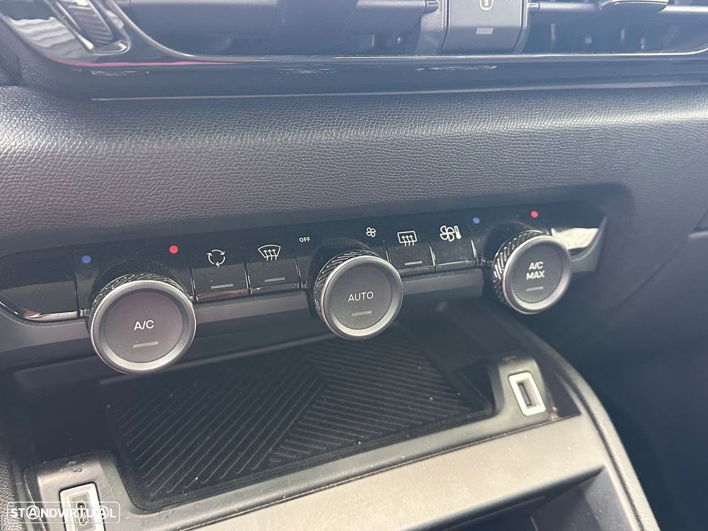 Citroën C4 1.2 PureTech Plus — fotografia 4