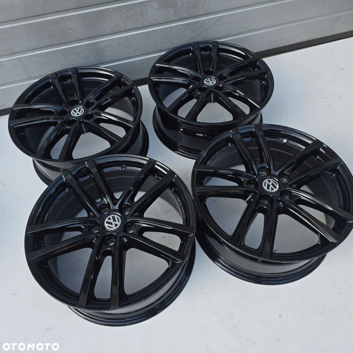 VW TIGUAN II I PASSAT B7 B8 T-ROC SHARAN GOLF VI VII CADDY 18 5x112 4X - 3