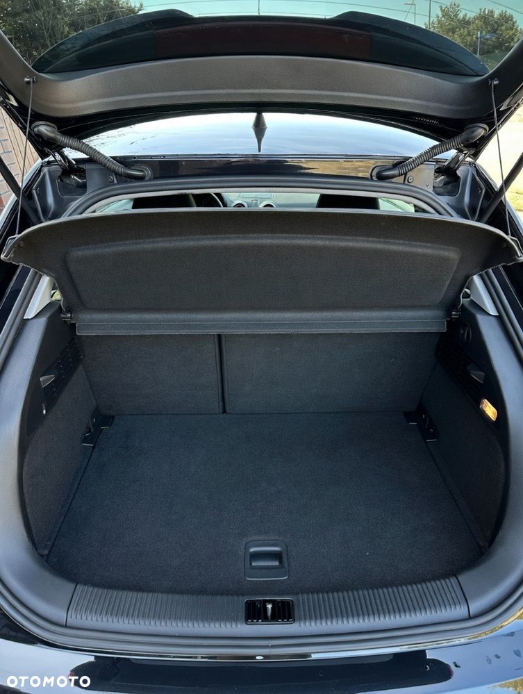 Audi A1 3-drzwiowe 1.6 TDI S line edition - 11