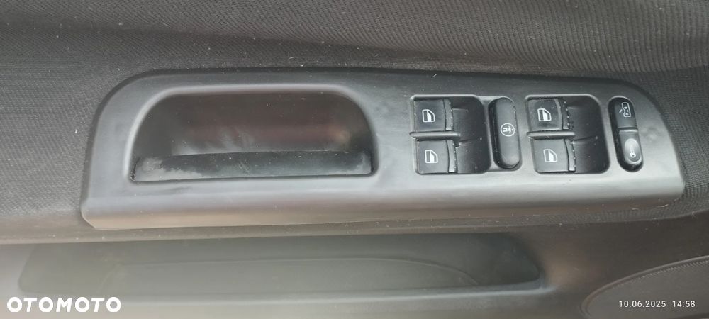 Volkswagen Passat - 15
