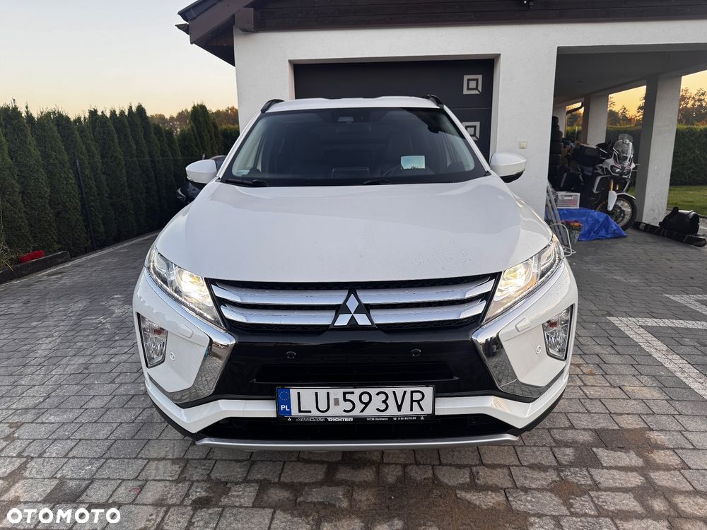 Mitsubishi Eclipse Cross 1.5 T Invite Plus - 2