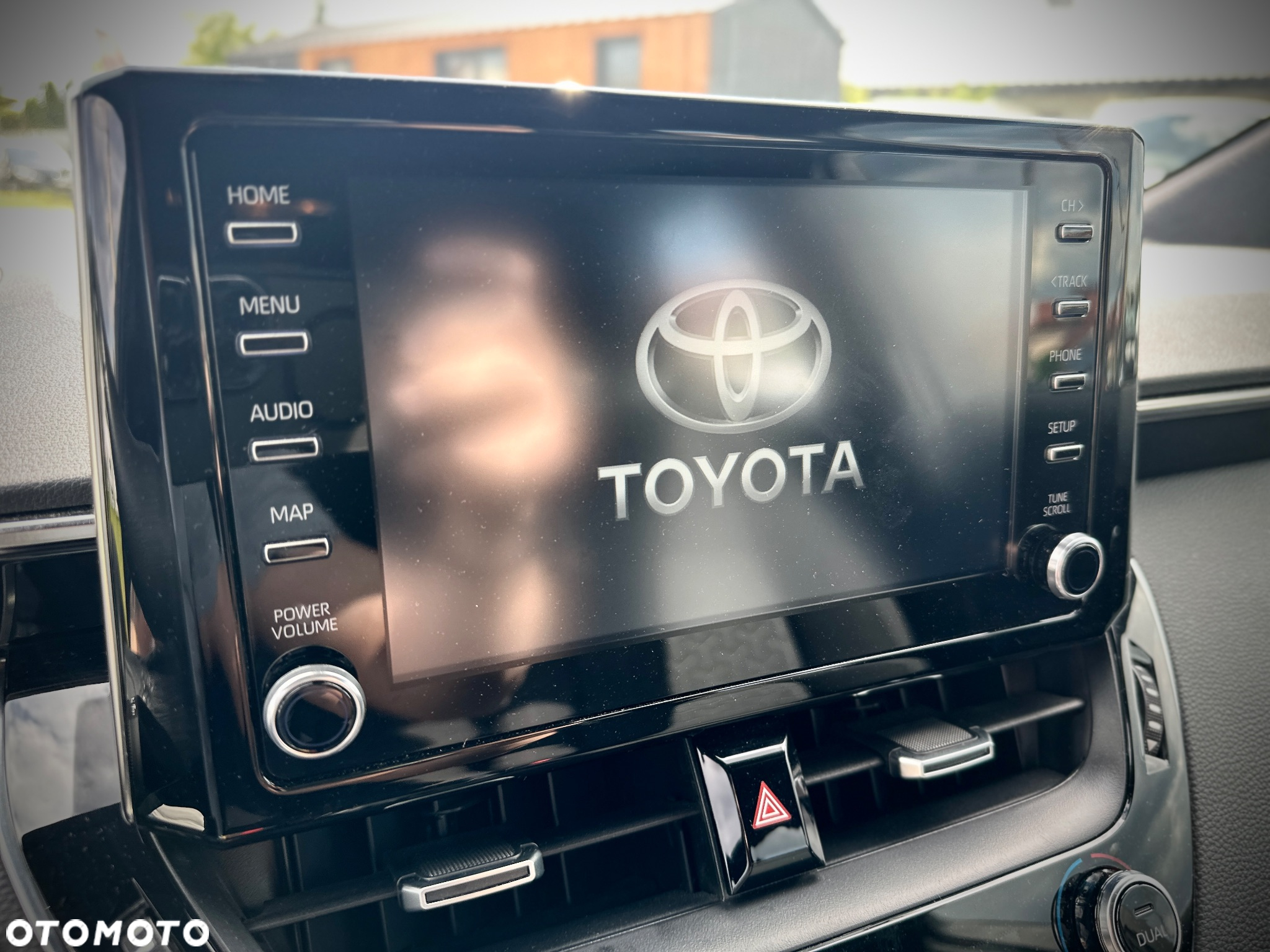 Toyota Corolla 1.8 Hybrid Comfort - 37