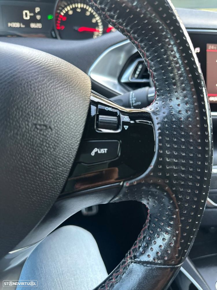 Peugeot 308 1.2 PureTech GT Line EAT6 - 17