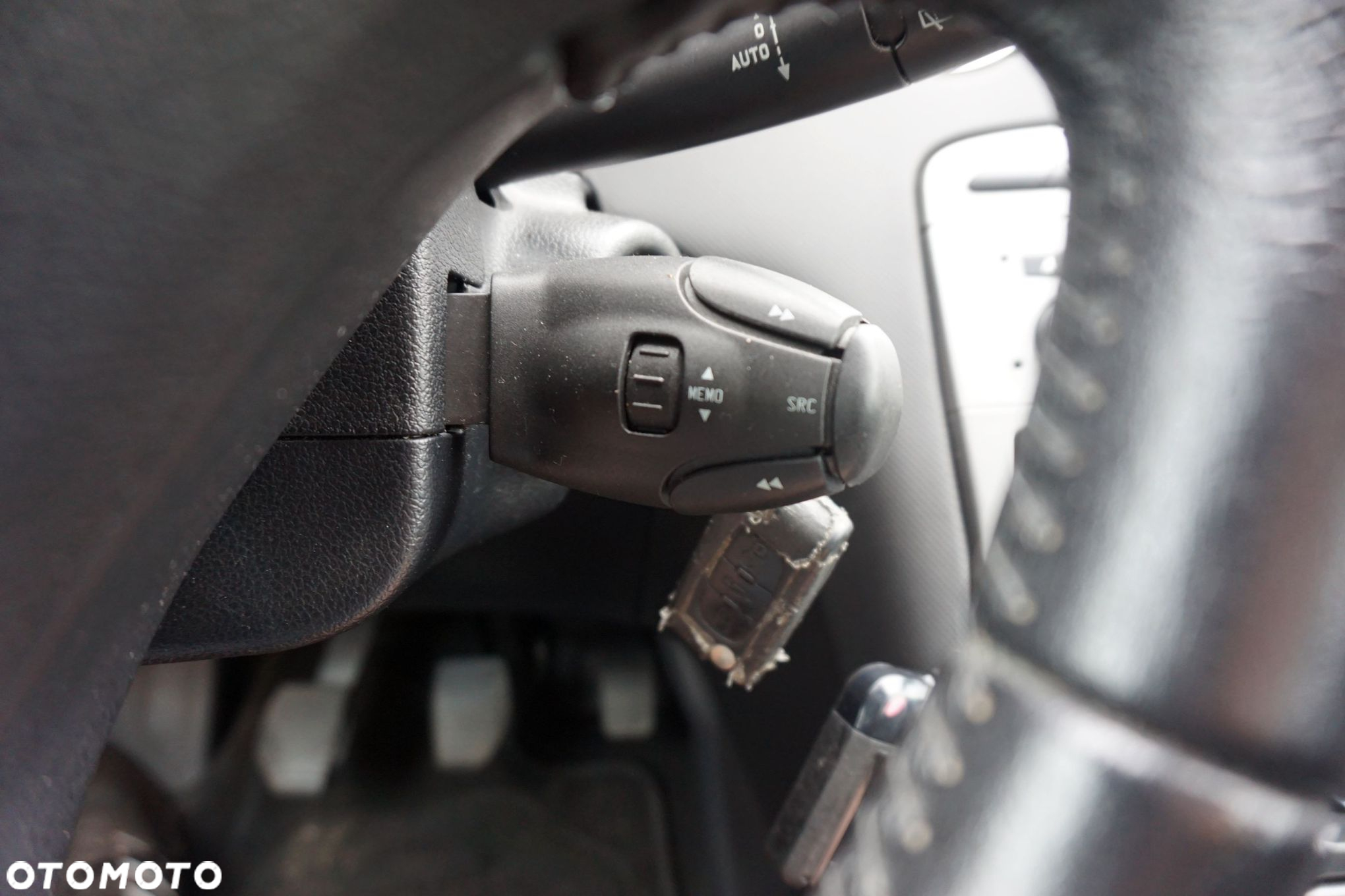 PRZEŁĄCZNIK ZESPOLONY TAŚMA AIRBAG 308 I T7 SW 96652990XT PEUGEOT 2007-2011 - 2