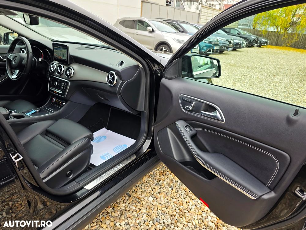 Mercedes-Benz GLA 200 7G-DCT AMG Line - 14