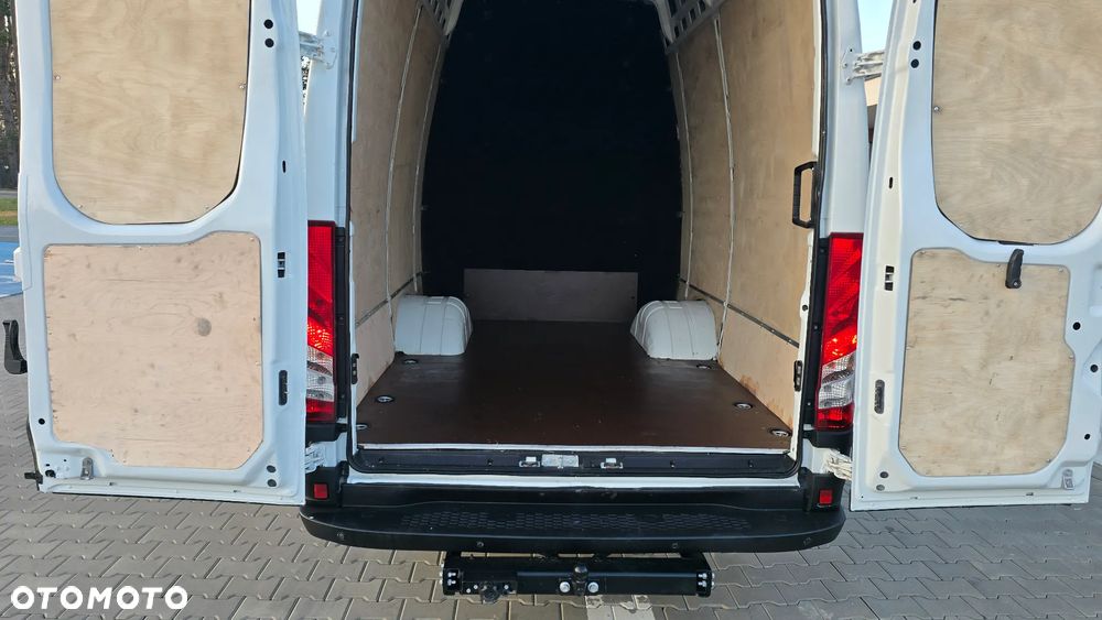 Iveco ❗️❗️DAILY 3.0 180KM MAXI 50C18 L4H3 JAK NOWY ❗️❗️NOWY MODEL / ZABUDOWA VIP 9 OSÓB HAUSER / 3500KG HAK / PIERWSZY WŁASCICIEL / BLASZAK / NAVI / KAMERA COFANIA / ZAWIESZENIE PNEUMATYCZNE AIR-PRO  / KLIMATYZACJA POSTOJOWA / SKRZYNIA MANUALNA / BLIŹNIAKI / TEMPOMAT / WERSJA WZMOCNIONA / FULL OPCJA / SERWIS ASO / SALON POLSKA / 35C15 50C15 35C18❗❗ JAK Z SALONU - NOWY -❗❗ - 6