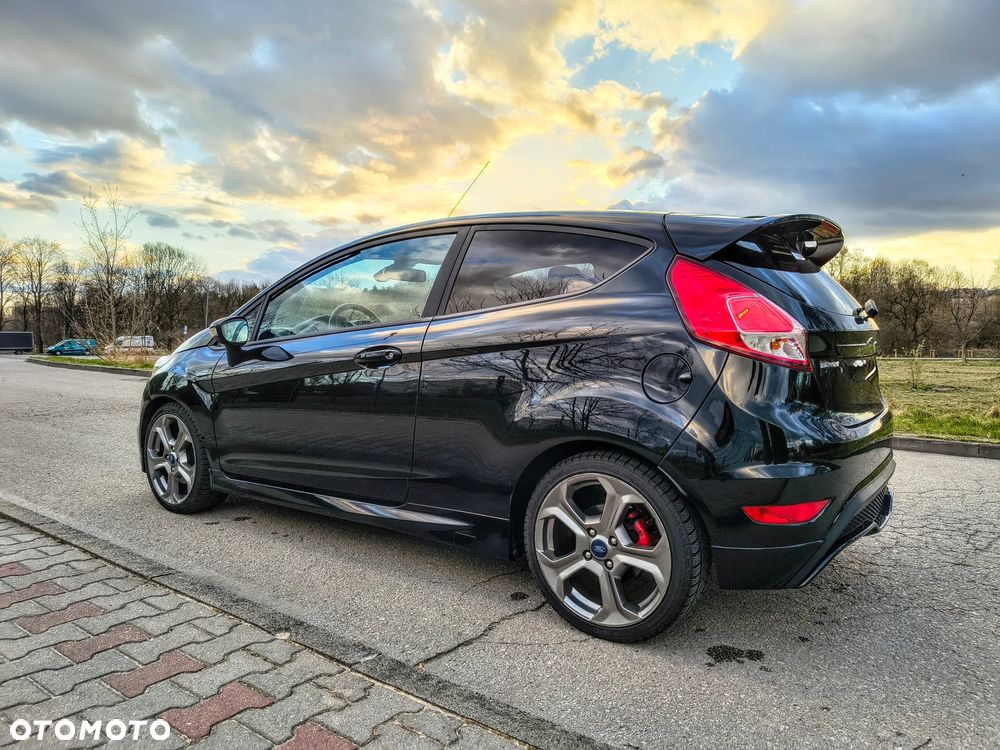 Ford Fiesta 1.6 EcoBoost ST - 20