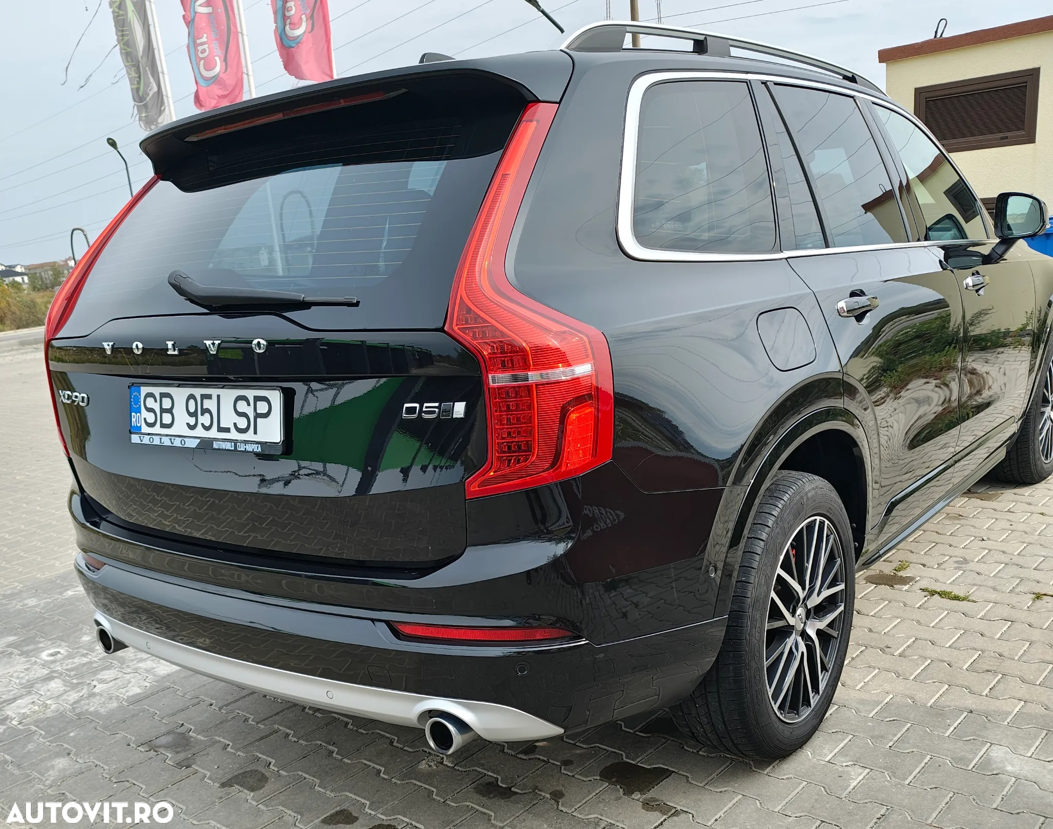 Volvo XC 90 D5 AWD Momentum - 6