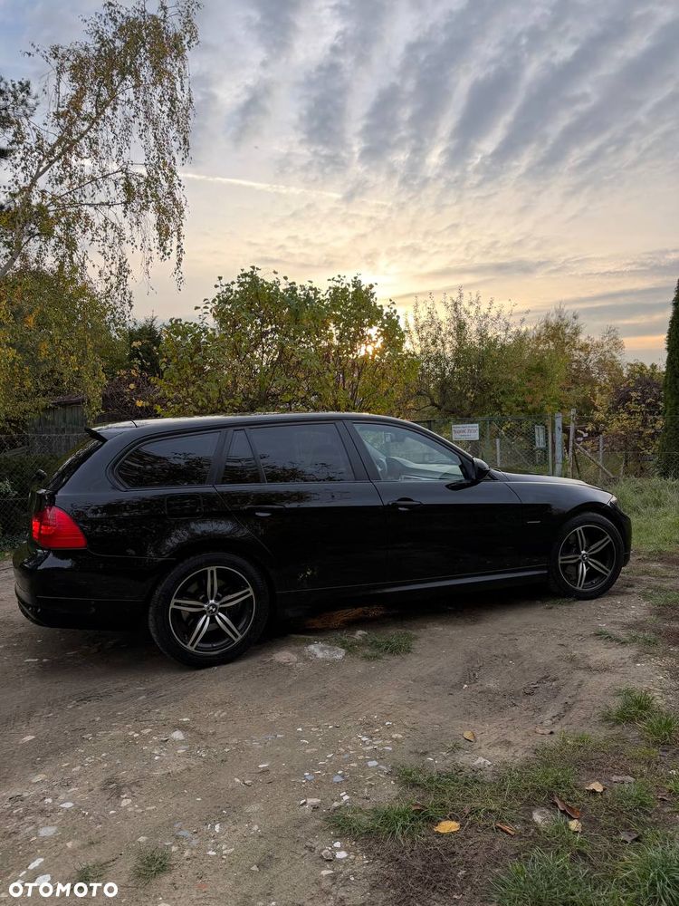 BMW Seria 3 2011 photo 5