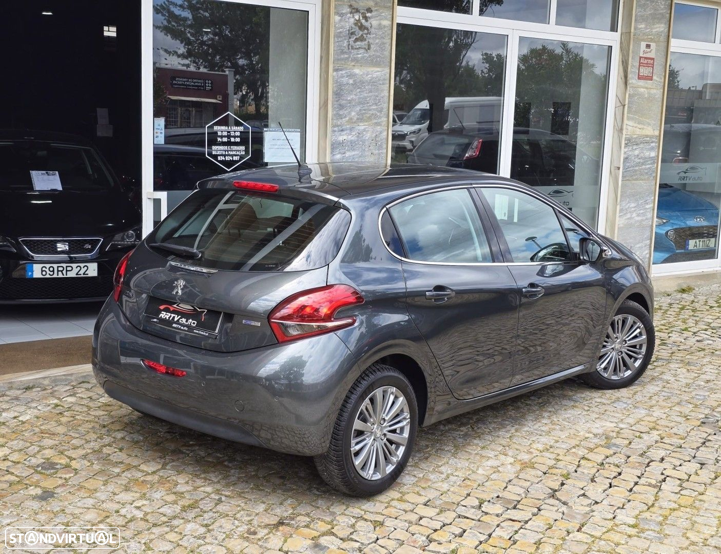 Peugeot 208 1.2 PureTech Allure EAT6 - 4