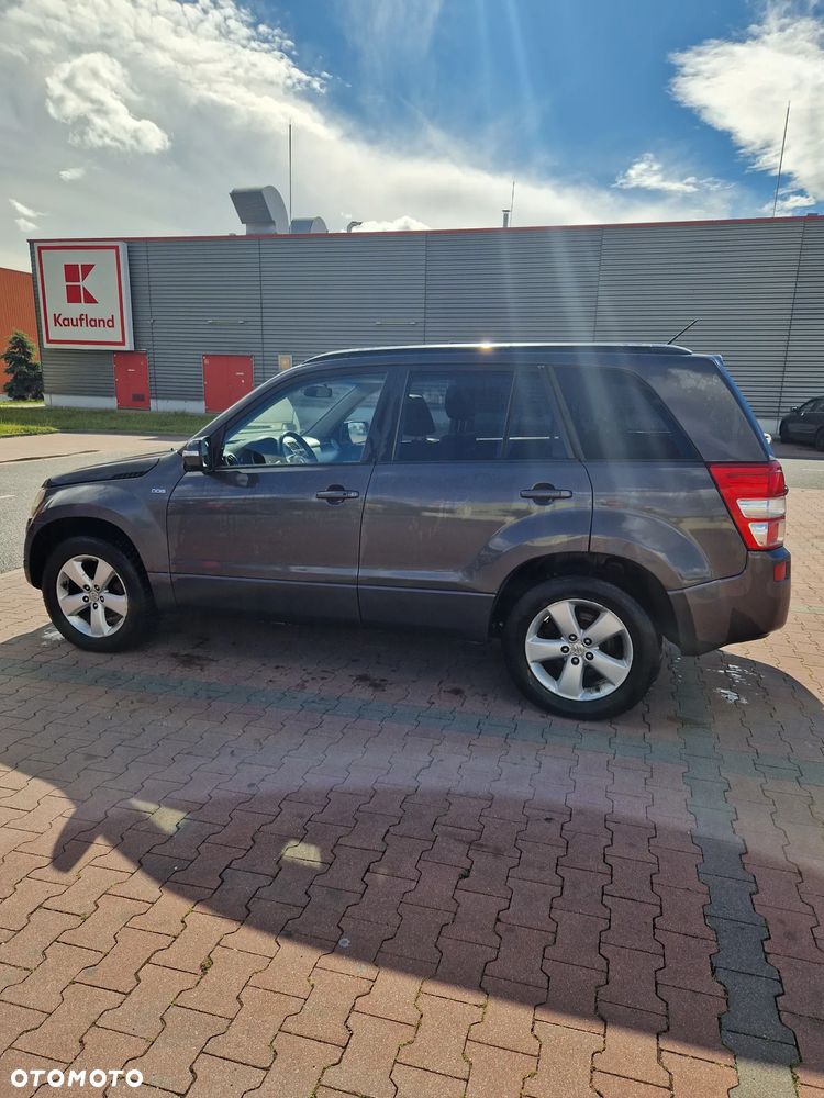 Suzuki Grand Vitara 1.9 DDiS Comfort DPF Limited - 6