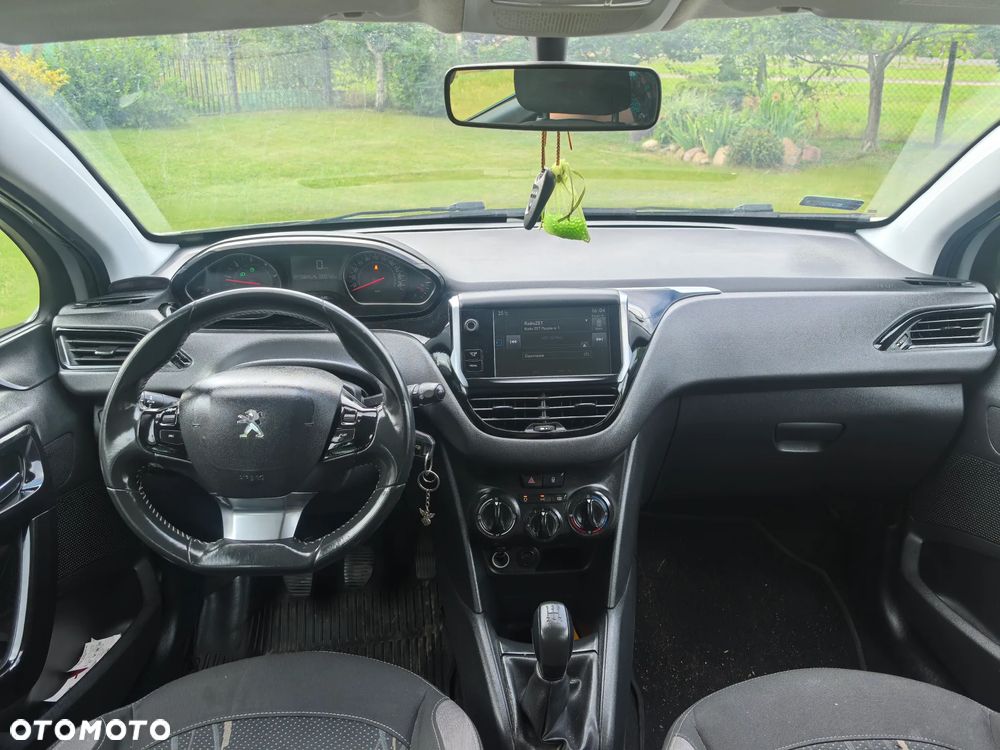 Peugeot 208 HDi 68 Access - 9