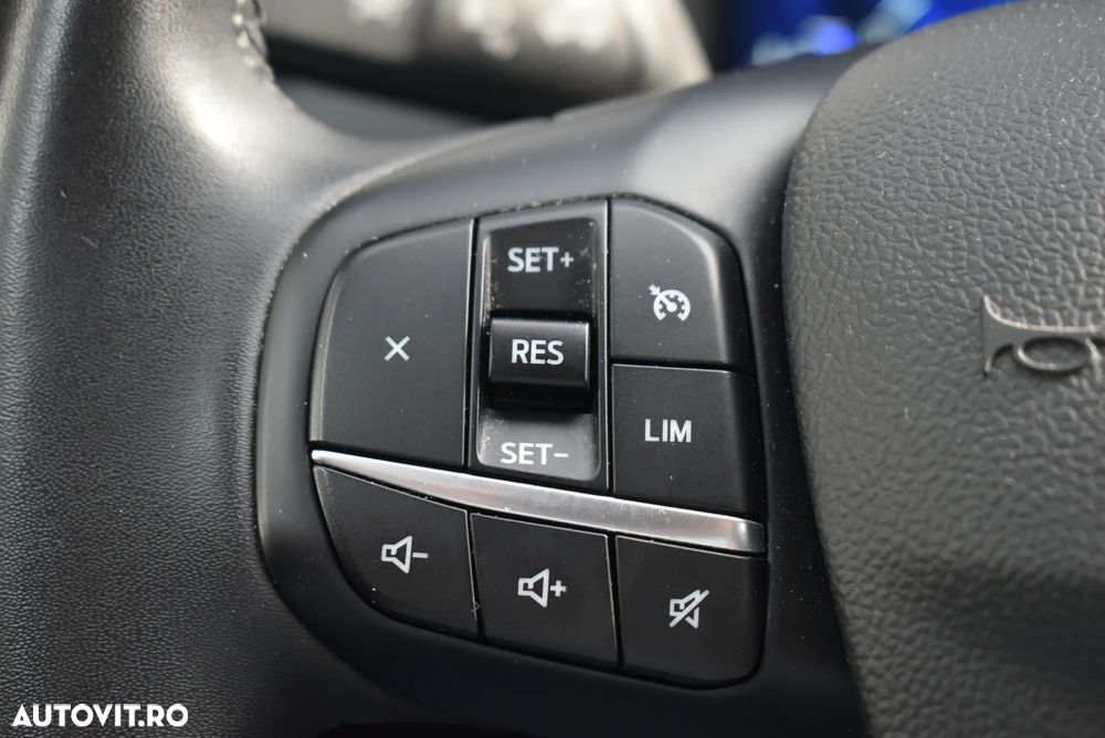 Ford Kuga 2.5 Duratec FWD FHEV Titanium - 15