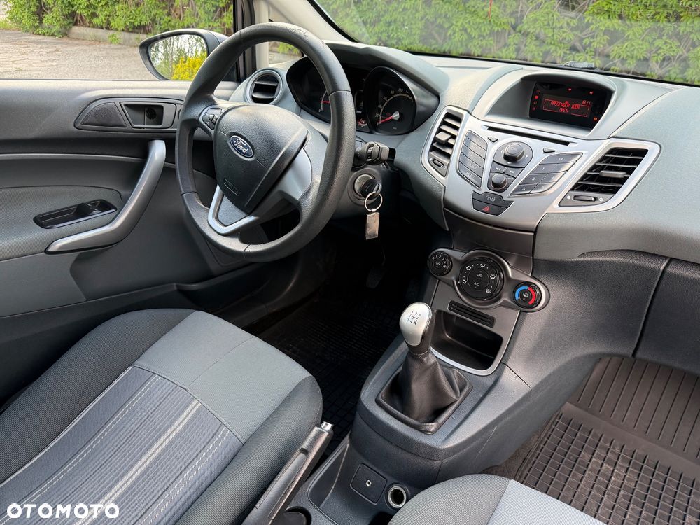Ford Fiesta 1.25 Ambiente - 22