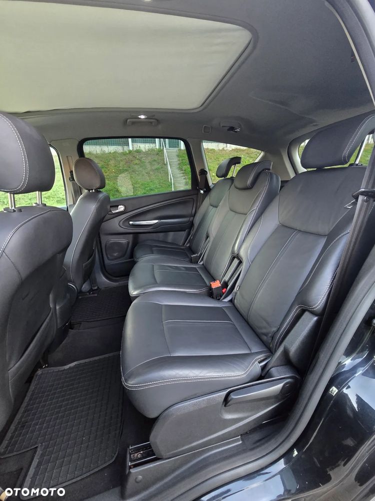 Ford S-Max 2.0 EcoBoost Titanium - 19