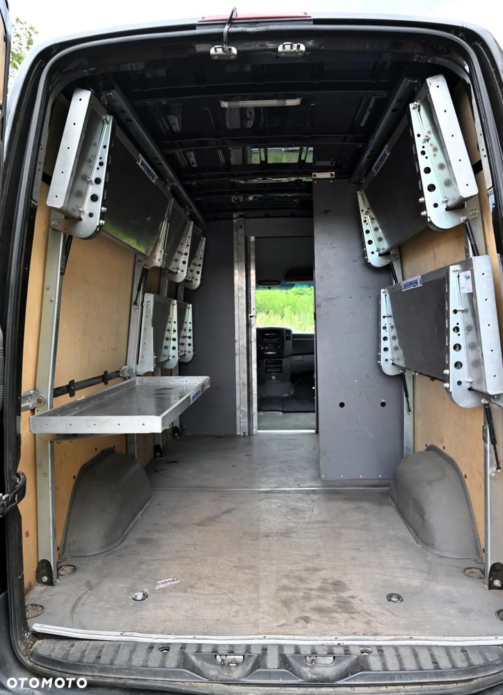 Mercedes-Benz Sprinter - 11
