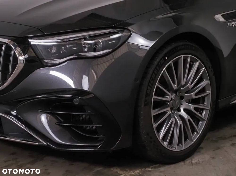 Mercedes-Benz Klasa E AMG 53 4Matic+ AMG SPEEDSHIFT TCT 9G - 4