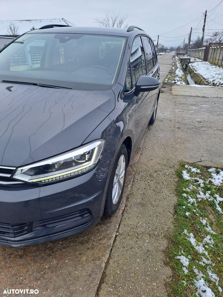 Volkswagen Touran - 8