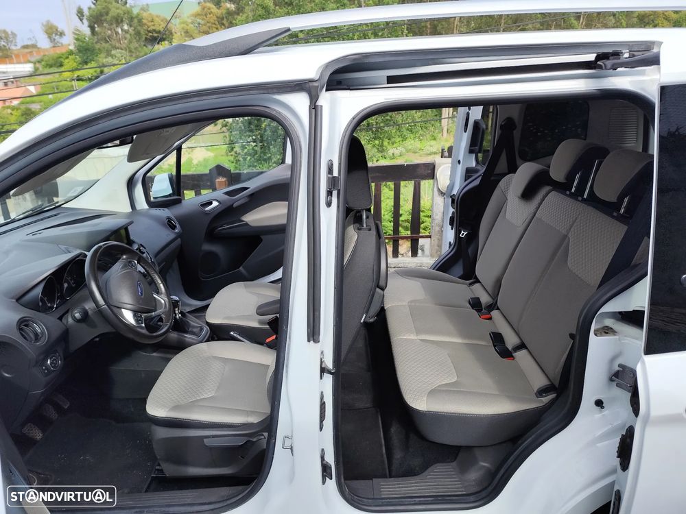 Ford Tourneo Courier 1.0 EcoBoost Titanium - 11