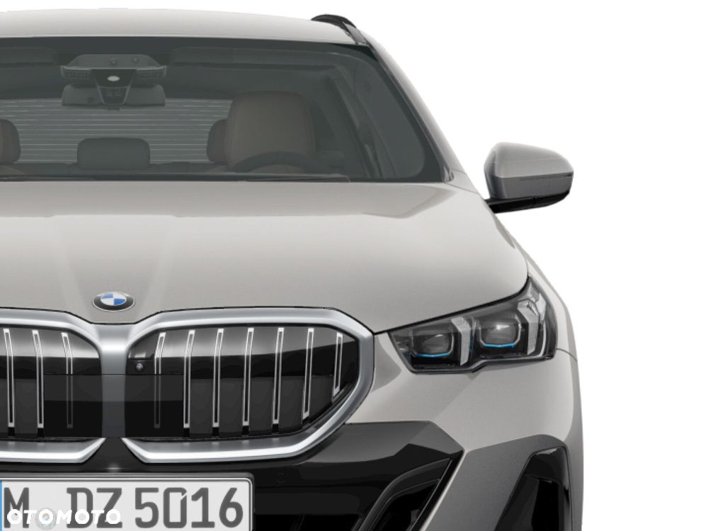 BMW Seria 5 540d xDrive mHEV M Sport - 5