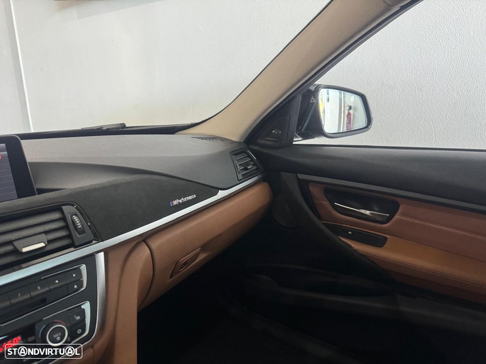 BMW 328 i Auto Pack M - 18