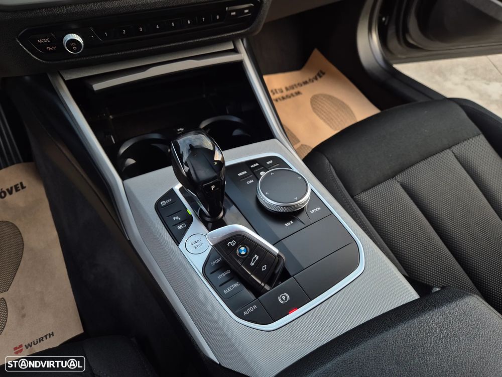 BMW 330 e Auto - 30