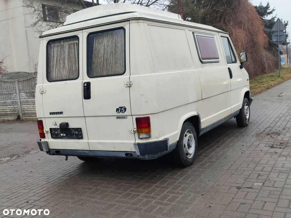 Peugeot J5 - 7