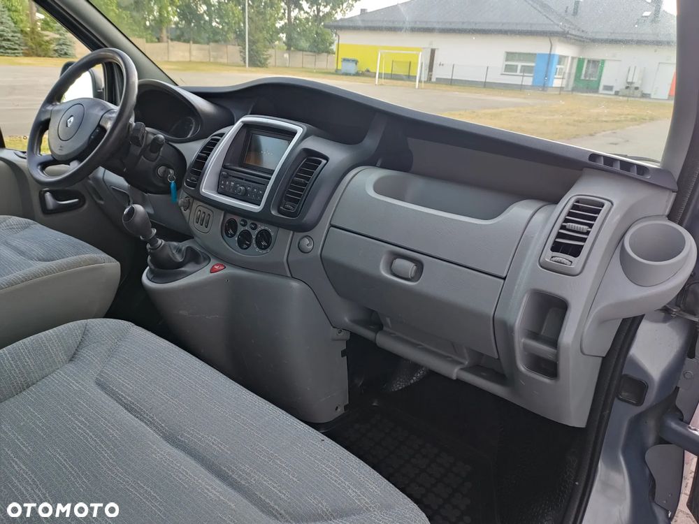 Renault Trafic - 15