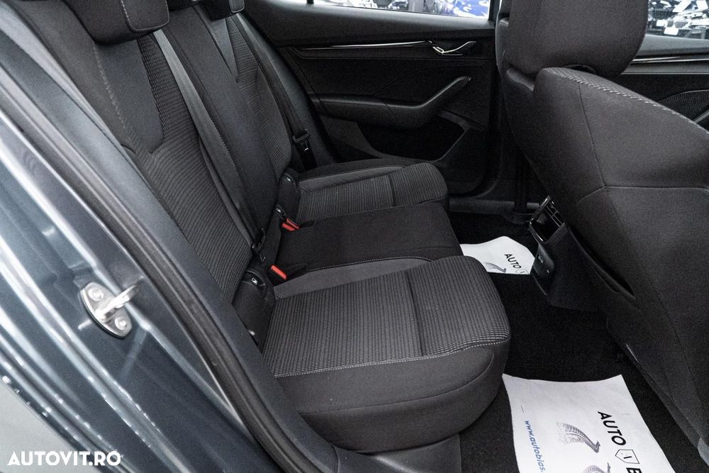 Skoda Octavia 1.0 TSI Style - 9