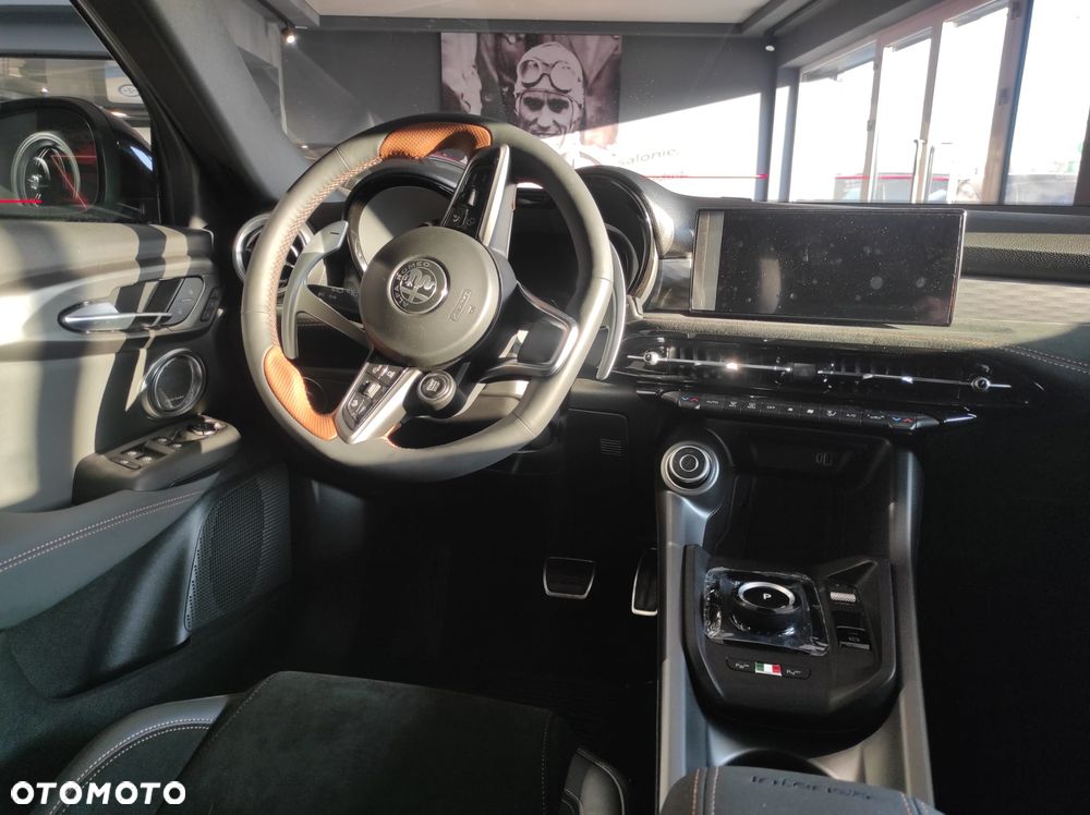 Alfa Romeo Tonale 1.5 T4 GSE mHEV Intensa DCT - 17