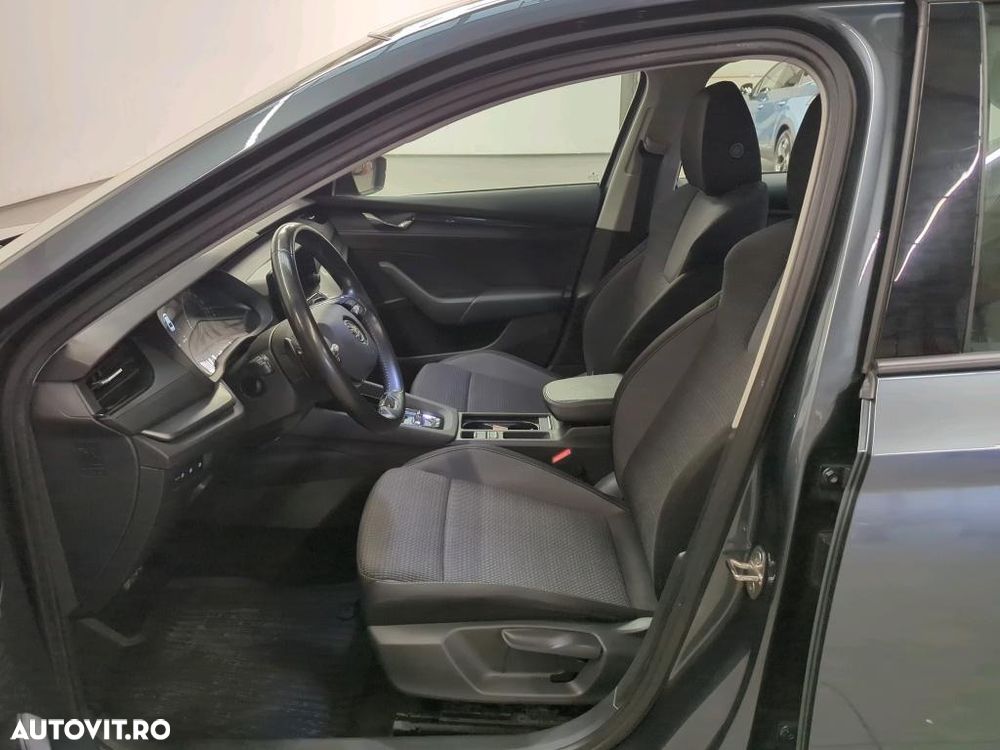 Skoda Octavia 2.0 TDI DSG Ambition - 4