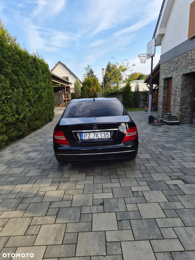 Mercedes-Benz C-Class 2013 photo 4