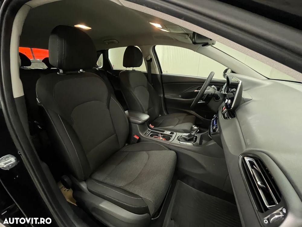 HYUNDAI i30 2021 — imagine 10