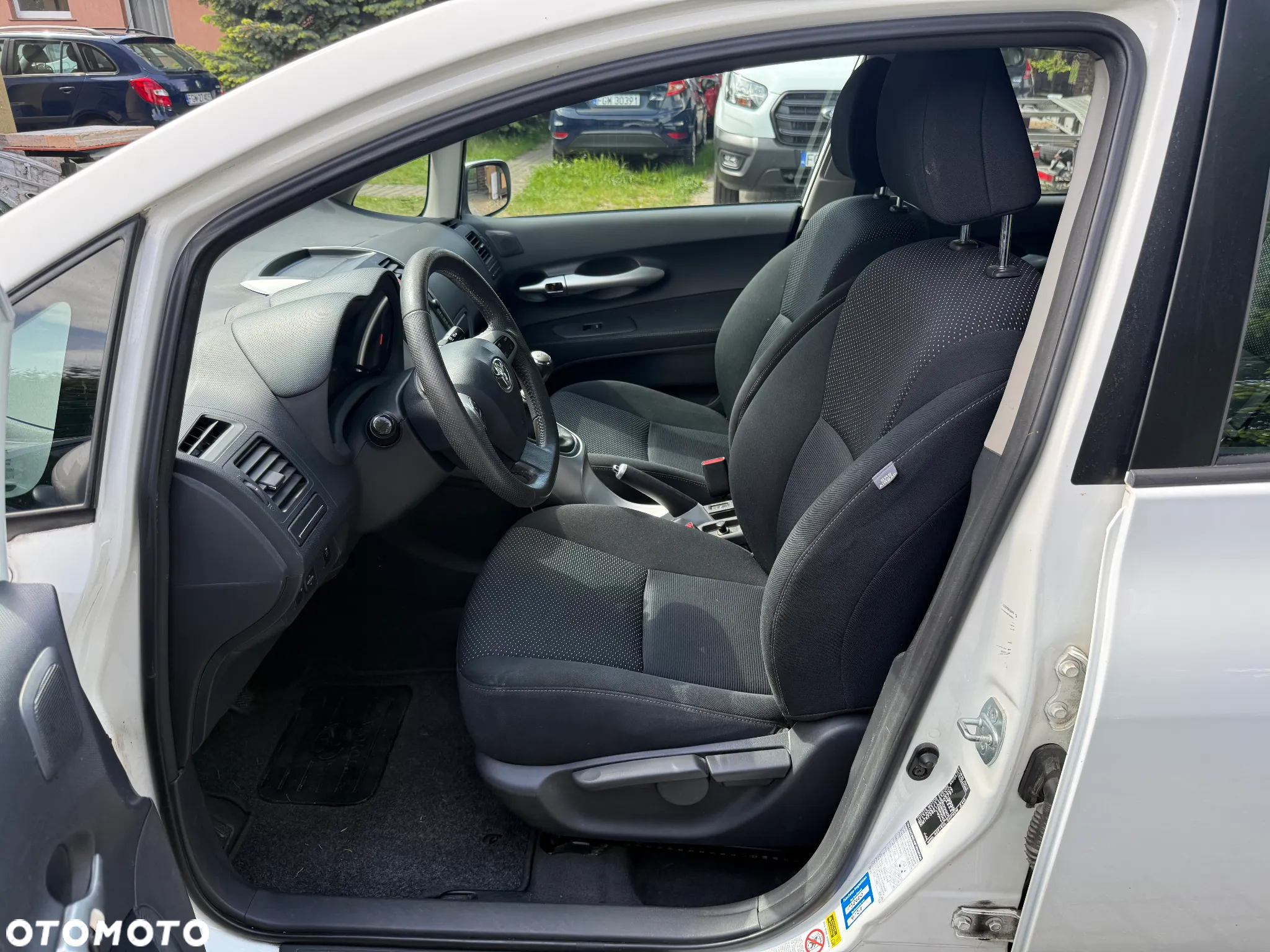 Toyota Auris 2.0 D-4D Executive - 15